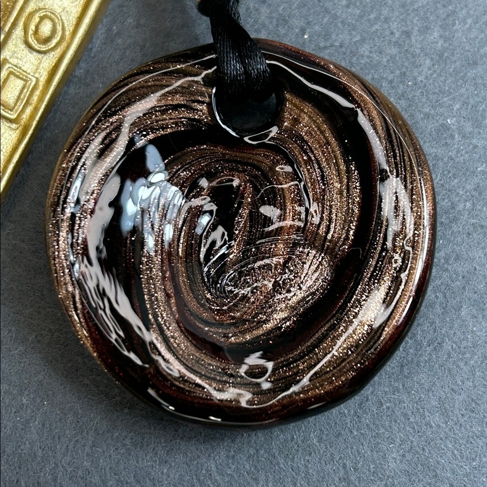 Dyadema Murano Glass Pendant Necklace